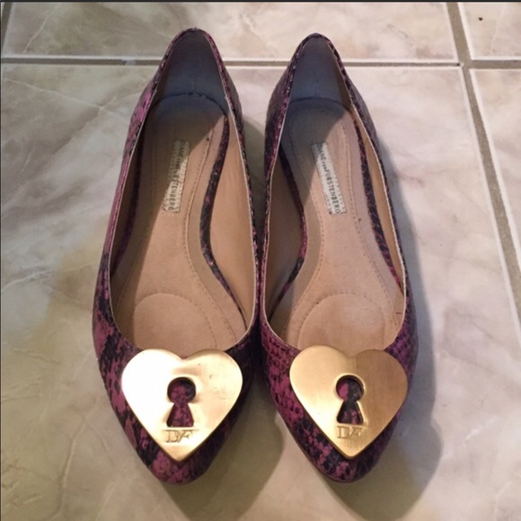 DVF FLATS - Picture 4 of 4